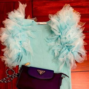 Fun Zara top in Medium